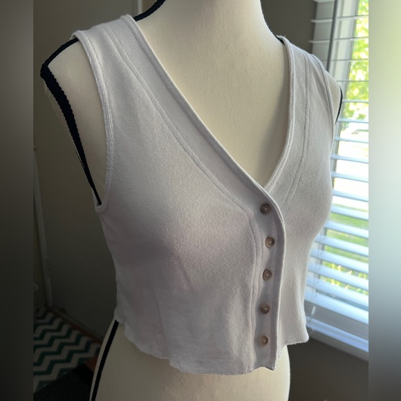 Kimchi Blue Button-up Sleeveless Crop - Picture 3 of 7